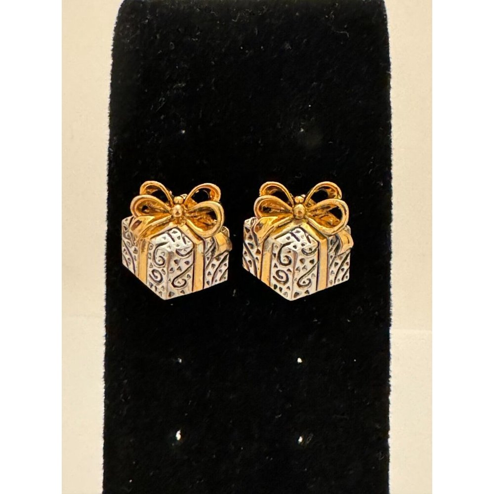 JJ Christmas Earrings Vintage Jewelry Gift Boxes Bows Presents Holidays Mother